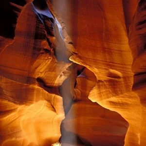 USA, Arizona, Page, Upper Antelope Canyon, Slot Canyon, Sun shinning beam of light