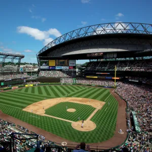 WA, Seattle, Safeco Field, Mariners baseball game