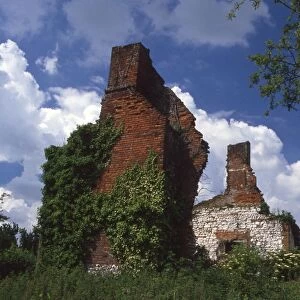 An old ruined cottage close to Westergate, near Chichester