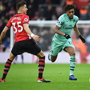Alex Iwobi Outsmarts Jan Bednarek: Premier League Battle - Arsenal vs Southampton