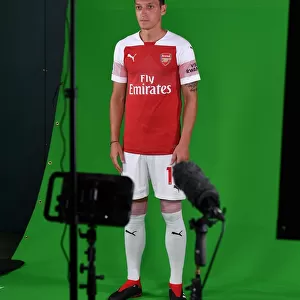 Arsenal First Team: Mesut Ozil at 2018/19 Photo Call