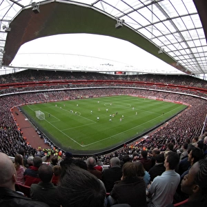 Arsenal's Triumph: 3-0 Over Tottenham Hotspur at Emirables Stadium (2006)