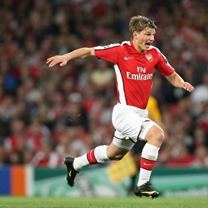 Arshavin Scores Duo as Arsenal Cruise Past Olympiacos 2-0 in Champions League