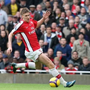 Bendtner's Strike: Arsenal's Thrilling 2-1 Victory Over Manchester United in the Barclays Premier League at Emirates Stadium (08/11/08)