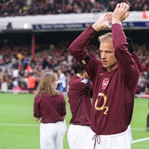 Dennis Bergkamp (Arsenal) claps the fans before the match