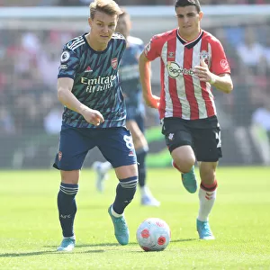 Martin Odegaard Breaks Past Elyounoussi: Southampton vs Arsenal, Premier League 2021-22