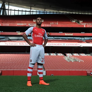 Serge Gnabry (Arsenal). Arsenal 1st Team Photocall. Emirates Stadium, 7 / 8 / 14. Credit