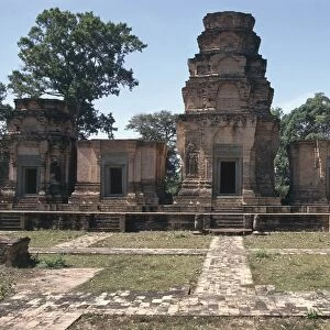 Cambodia, Angkor, Temple of Prasat Kravan