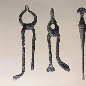 France, Vertillum, Instruments used for iron work: pliers and chisel