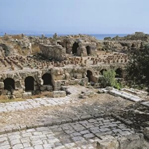 Lebanon, Tyre, ruins of old City of Tyre, Roman baths