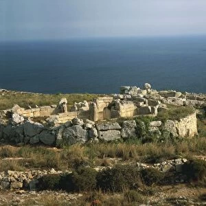 Malta, Mnajdra megalithic temple