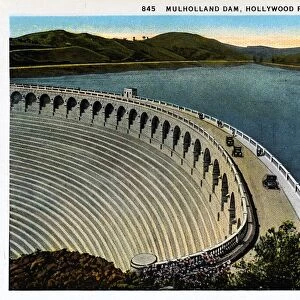 Mulholland Dam and Hollywood Reservoir. ca. 1925, Hollywood, Los Angeles, California, USA, MULHOLLAND DAM. HOLLYWOOD RESERVOIR. Capacity, 2, 500, 000, 000 gallons. Maximum depth of water, 183 feet