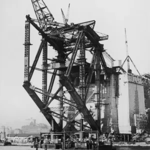 Print of Sydney Harbour Bridge under construction, south side