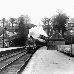 La gare de Cromford dans le Derbyshire, 15 juin 1911. La gare de Cromford dans le Derbyshire, 15 juin 1911.