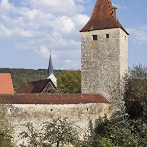 Amtsknechtsturm tower and city walls, Berching, Upper Palatinate, Bavaria, Germany, Europe