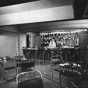 Art Deco Bar