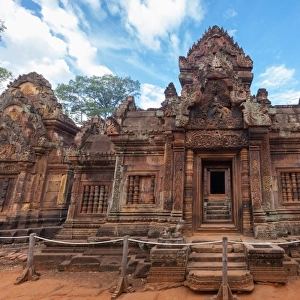 Banteay Srei - Beautiful Cambodian Anceint Temple
