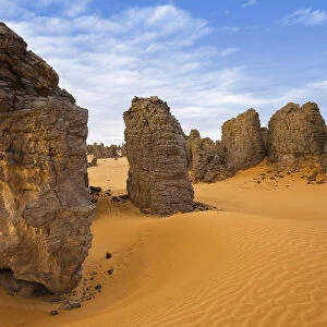 Bizarre rock formations in the Libyan stone desert, Tassili Maridet, Libya, Sahara, North Africa