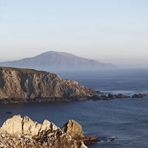 Cliffs near Ashleam, Achill Island, County Mayo, Connacht province, Republic of Ireland, Europe