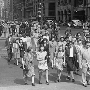 Crowd on 42nd St. and 5th Avenue, NYC circa 1940s