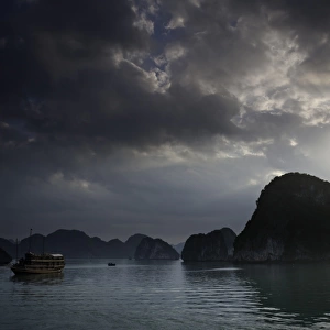 Ha Long Bay, Vietnam. UNESCO declared World Herita