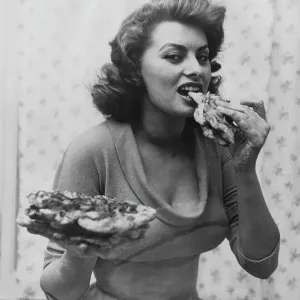 Sophia Loren Eating Pizza Print, 1954 Sophia Loren Eating Pizza Print, 1954