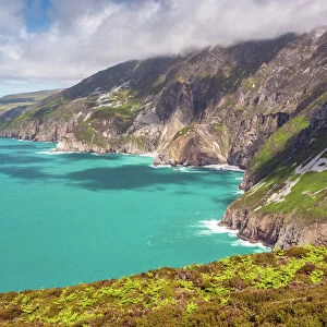 Irelands tallest sea cliffs at Slieve League, Don