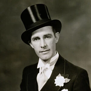 Man in top hat and tuxedo, 1935