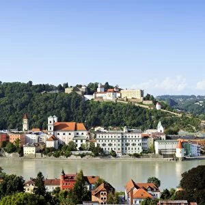 Passau, view over the Inn River with the Church of St. Michael and Veste Oberhaus fortress, Lower Bavaria, Bavaria, Germany, Europe, PublicGround