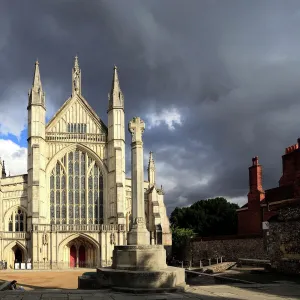 Summer view over Winchester Cathedral