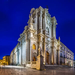 Syracuse Cathedral and Archbishops Palace in Syracuse at dusk - Sicily, Italy