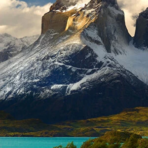 Travel Destinations Collection: Torres del Paine National Park, Chile, South America