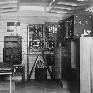 A Marconi Wireless Telegraph and Telephone set installed in a motor car. The transmitting