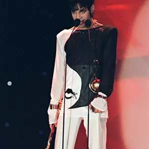 Mco-Music Awards-Prince