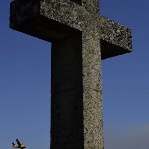 Portugal-Plane-Cross