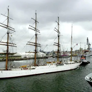 Russian four-mast sailing ship Sedov