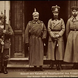Ak Kaiser Wilhelm II with Crown Prince Wilhelm as Husar, Prince Oskar