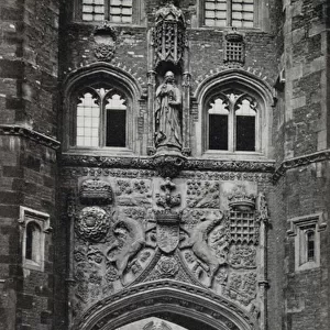 Cambridge: Gate of Entrance, St Johns College (b / w photo)
