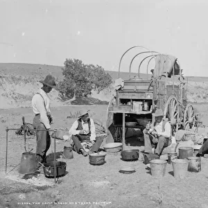Camp wagon on a Texas roundup, c. 1900 (b / w photo)
