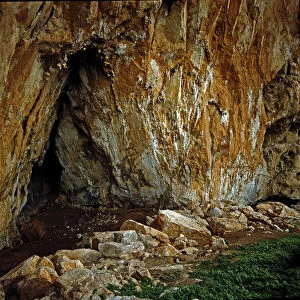 The cave grotta dell Addaura, where the prehistoric men of the upper Paleolithic era