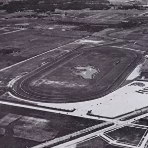 Chicago: Arlington Race Track from the Air (b / w photo)