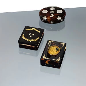 Collection of snuff boxes (enamel, gold & tortoiseshell)
