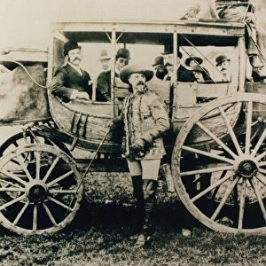 The Deadwood stagecoach in London - Buffalo Bill standing, John Nelson in the box (photo)