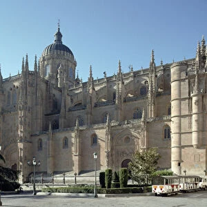 Early morning view of the new cathedral, the north west Facade, begun 1512 (photo)