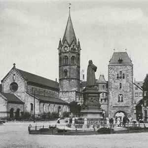 Eisenach, Nikolaikirche, Nikolaitor und Lutherdenkmal (b / w photo)