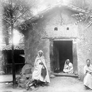 An example of Kabyle House, Paris Exhibition, 1889 (b / w photo)