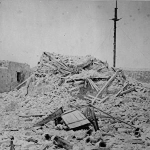 Explosion - Fort Adda, Alexandria, 1882 (b / w photo)