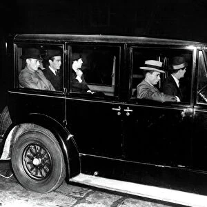 Gangsters in a Car in Chicago, c. 1928 (b / w photo)