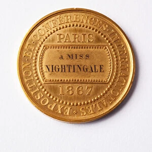 Gold medal issued by the Societe Francaise de Secours aux Blesses des Armees de Terre et