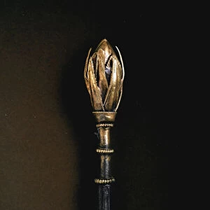Golden brooch head, 675-650 BC